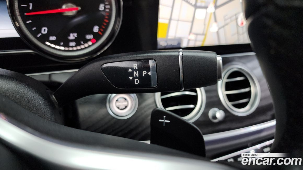 Mercedes-Benz E-Class W213 E220d Avangarde (10.2019)