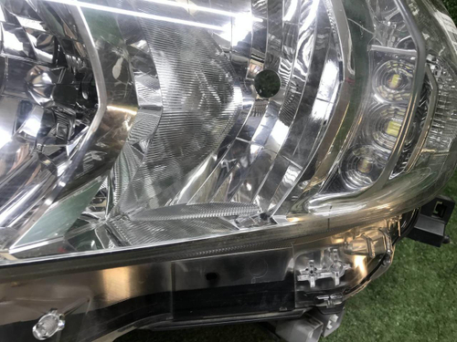 Битая Фара левая Toyota LC Prado 150 17-нв галоген