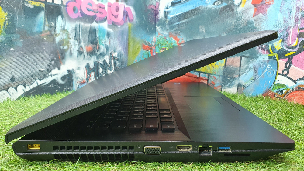 Офисный 17.3" Lenovo 4 ядра