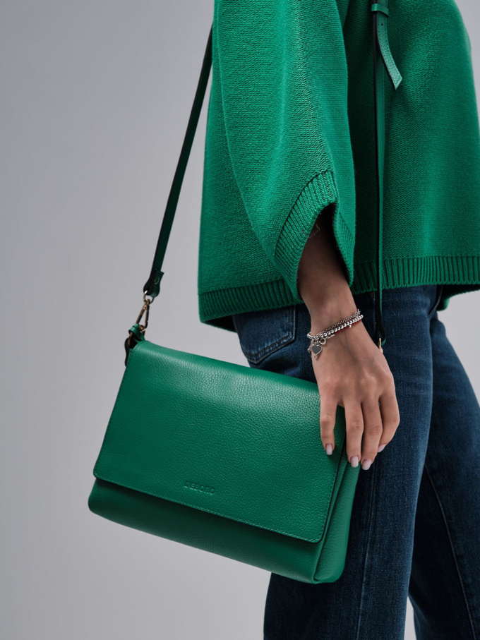 Сумка кожаная на плечо зеленая