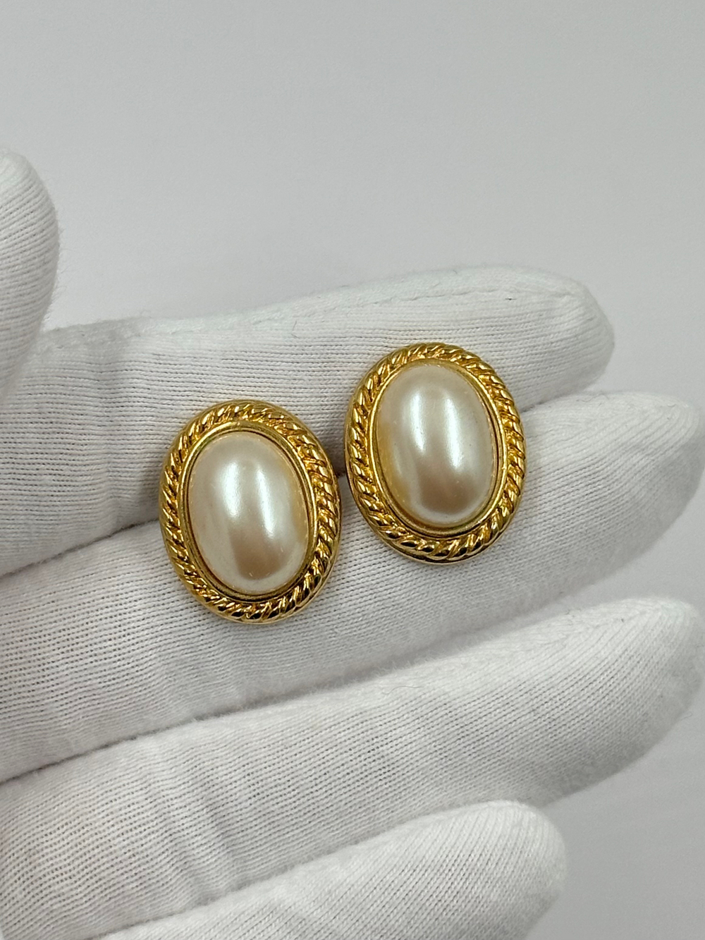 Серьги с «жемчугом» Monet