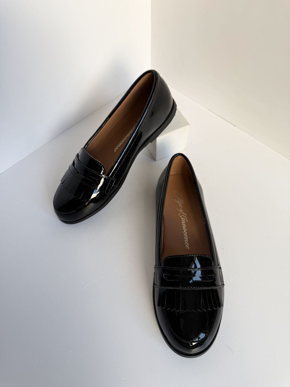 Новые лаковые лоферы Age of Innocence, 31