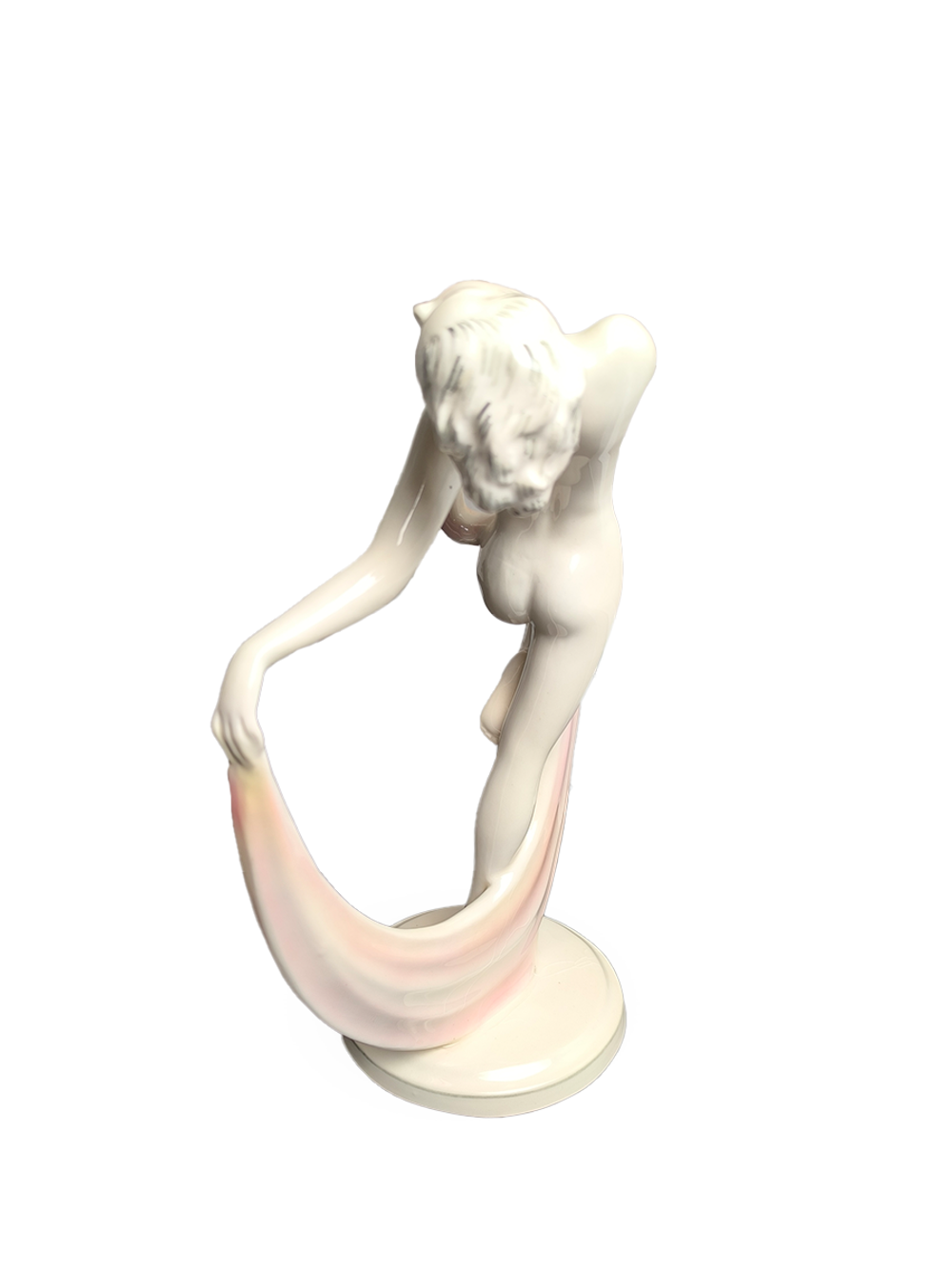 Фарфоровая статуэтка "Танец с лентами" Hertwig & Co