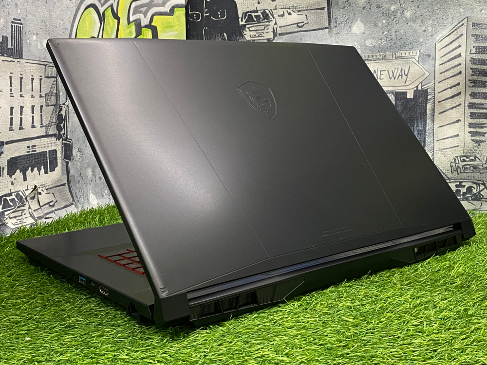 Игровой MSI 17' i7-12650H/RTX 3050 4GB/16GB/512GB/IPS 144Hz/ Katana GF76[12UC-420XRU]/Windows 10