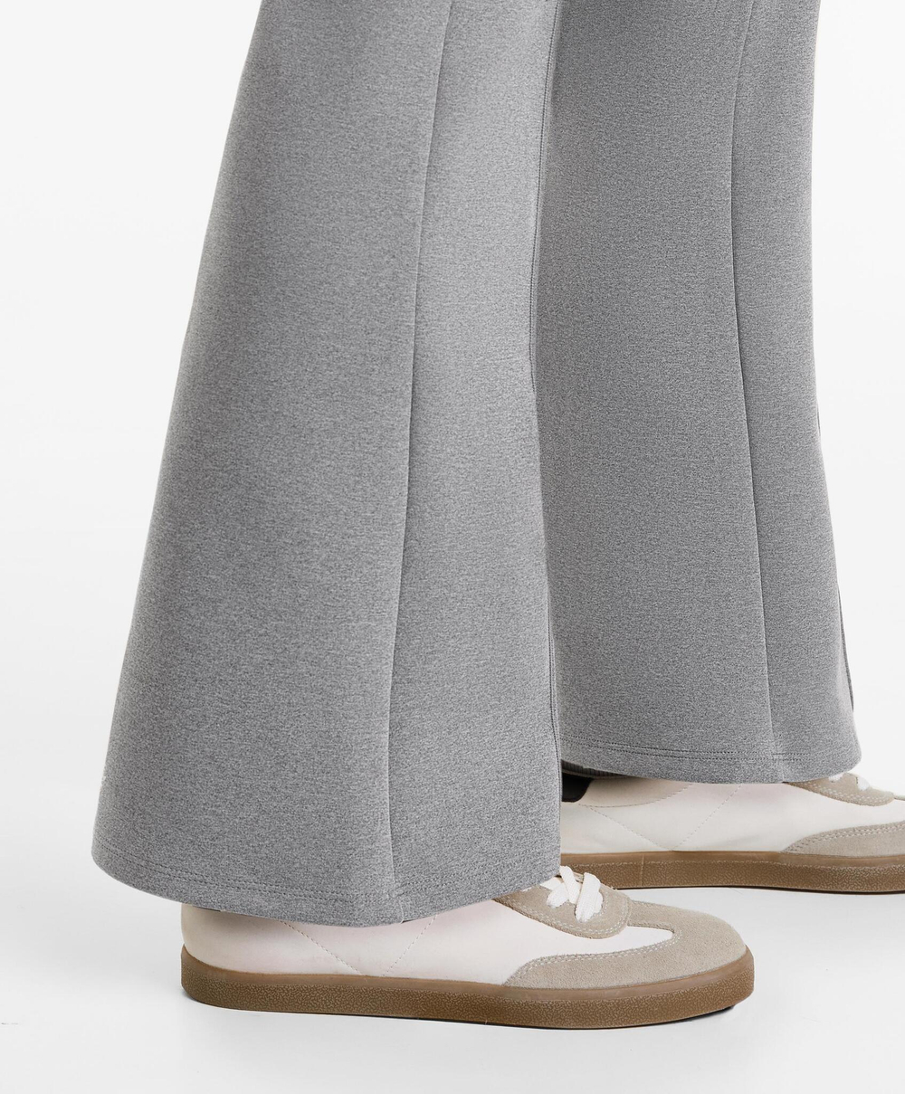 OYSHO Расклешенные брюки с эффектом неопрена, серый