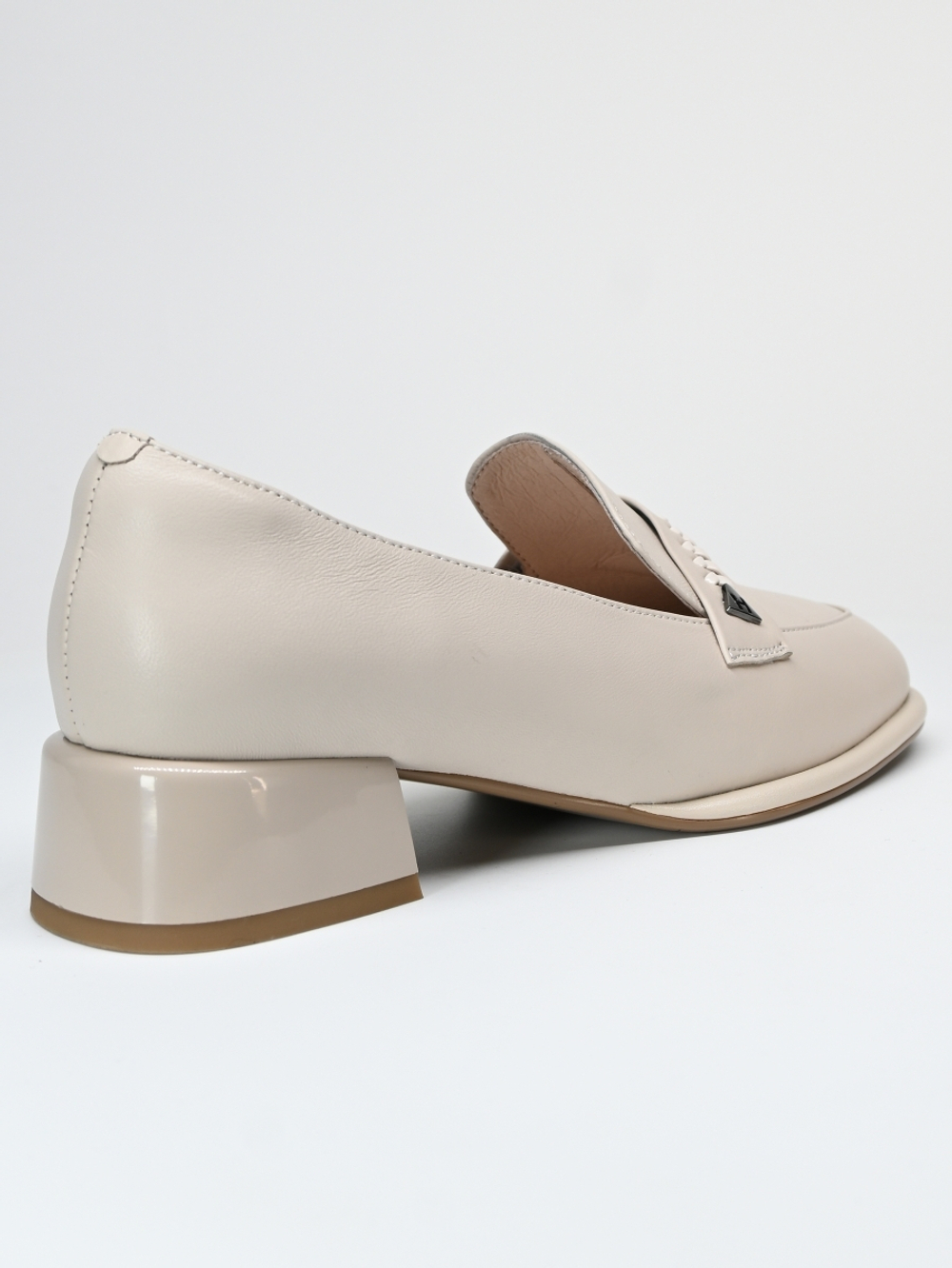 Лоферы женские Ascalini G1348B
