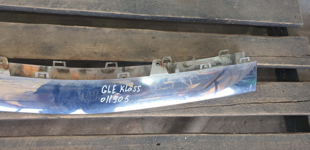 Накладка переднего бампера Mercedes GLE (C292) 15-19 Б/У Оригинал A2928852200