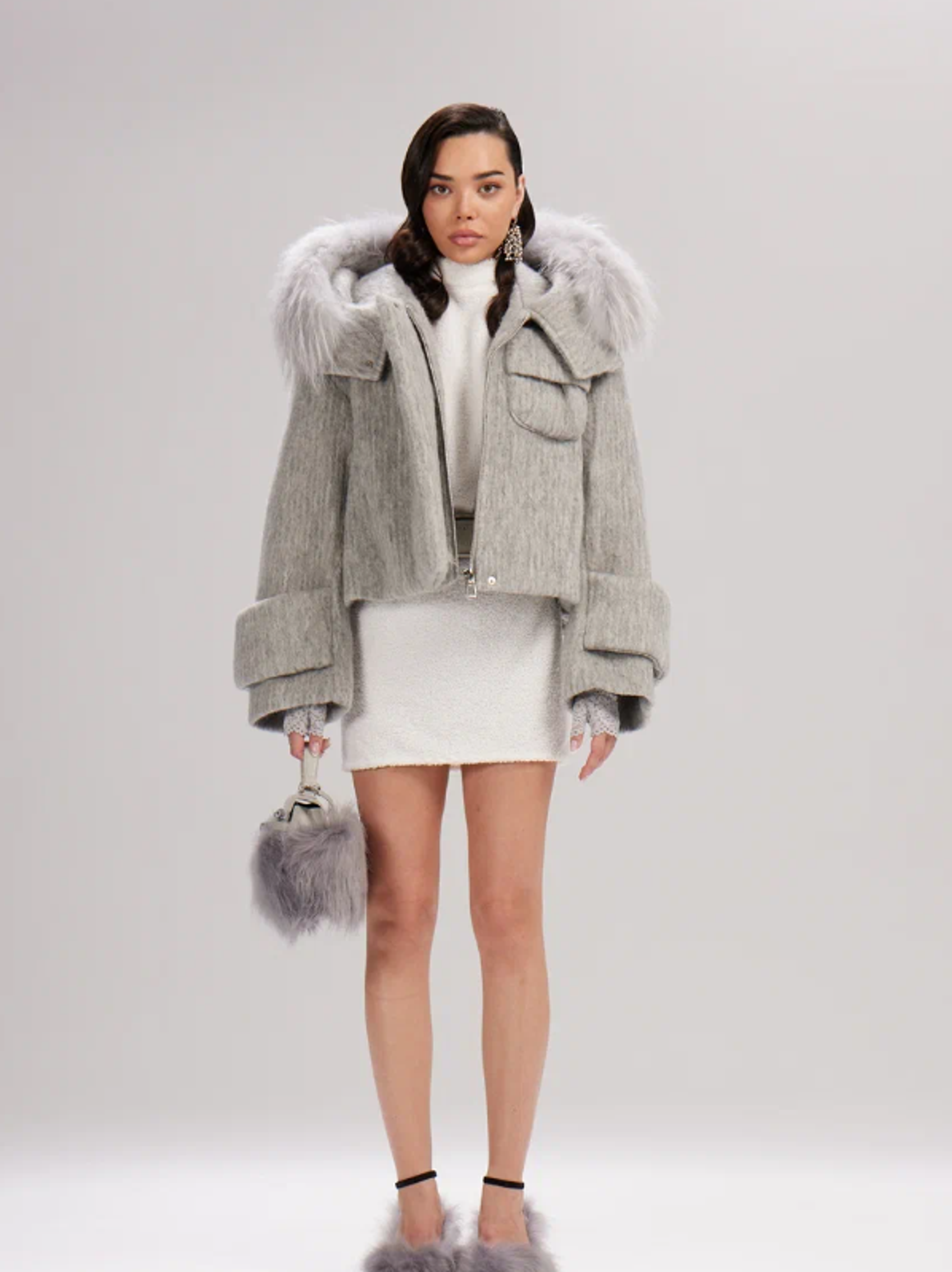 Oversize пуховик с шерстяной фактурой