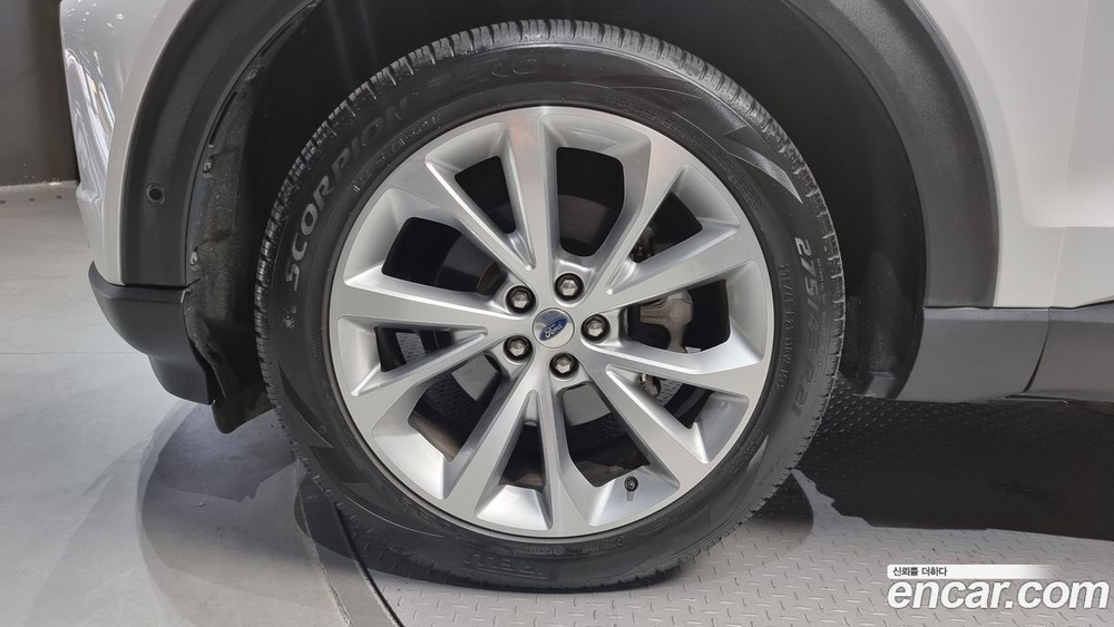 Ford Explorer 6 Generation 3.0 Platinum 4WD (12.2020)