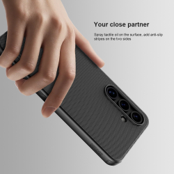 Чехол противоударный от Nillkin c поддержкой зарядки MagSafe для Samsung Galaxy S24 FE, серия Super Frosted Shield Pro Magnetic Case