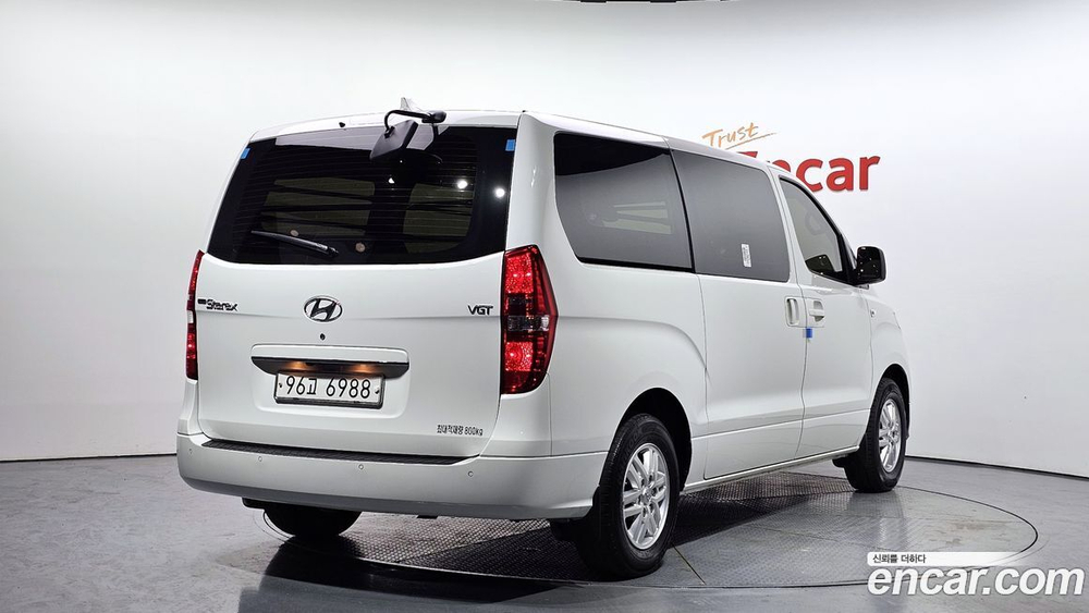 Hyundai The New Grand Starex Van 3-х местный (01.2020)
