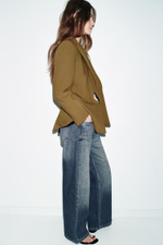 Блейзер с аксессуарами, облегающий фигуру - ZARA