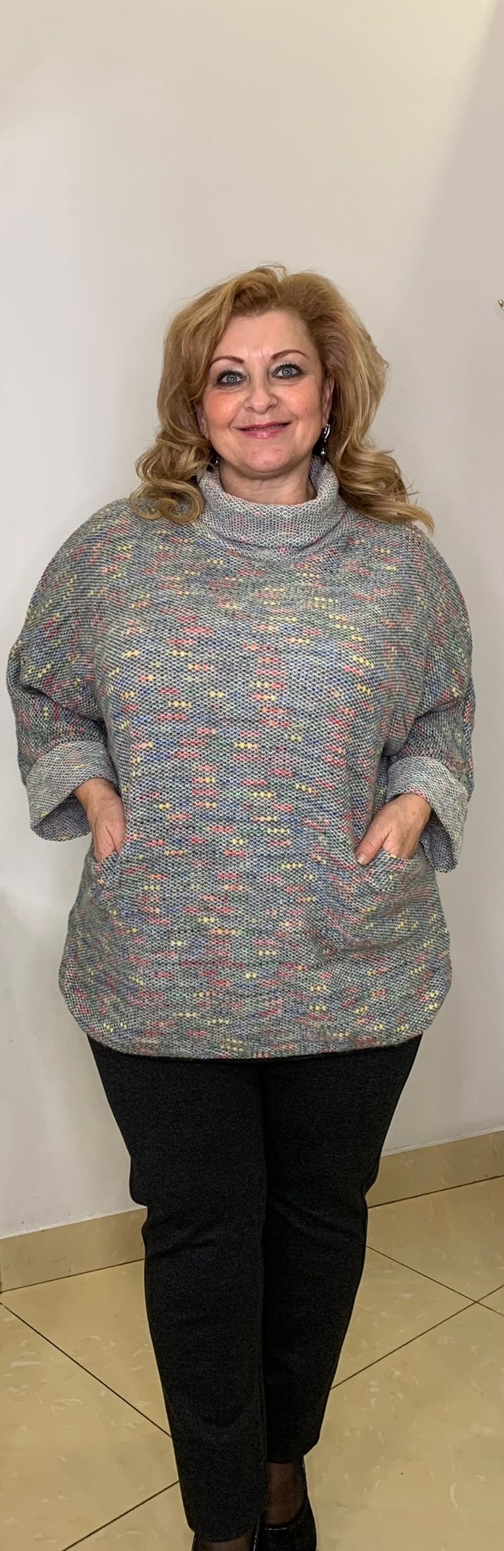 Итальянский джемпер с кармашками и хомутом