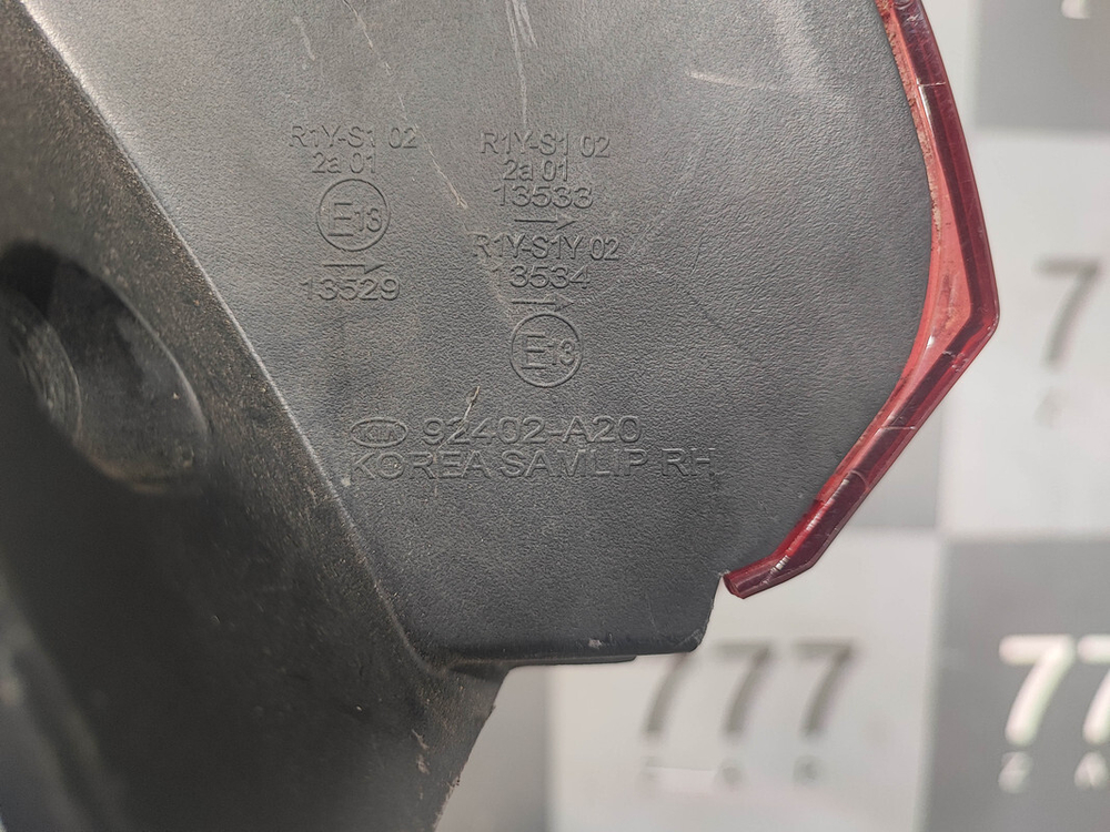 Фонарь задний правый целый Kia Ceed 2 (JD) Оригинал 92402A2000