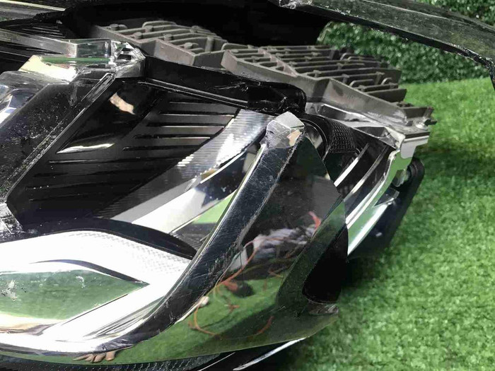 Битая Фара левая Chery Tiggo 8 (2018-н.в.) LED