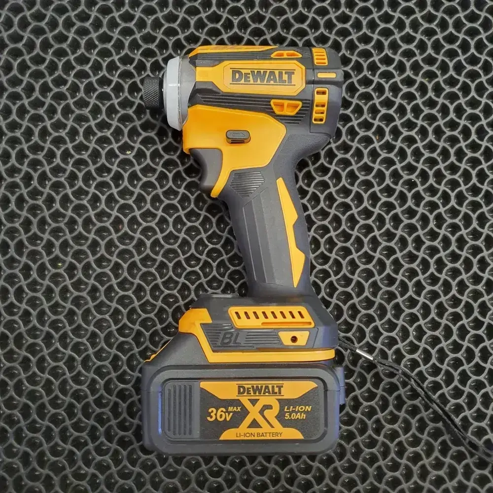 Аккумуляторный набор инструмента 9в1 Dewalt