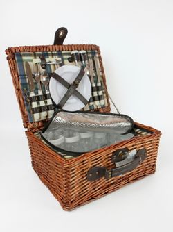 HOLYDAY BASKET Набор для пикника с термосумкой на 4 персоны