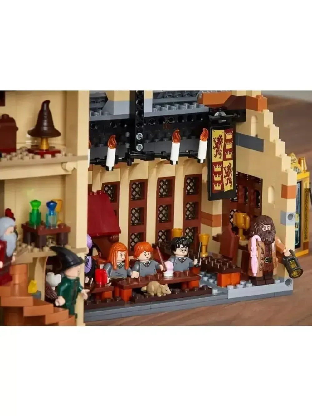 Конструктор Гарри Поттер Большой зал Хогвартса 924 дет 6035