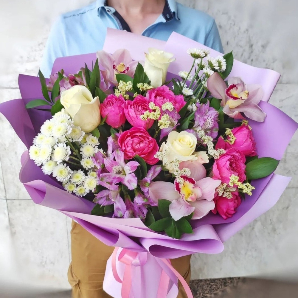 Авторский букет с орхидеями