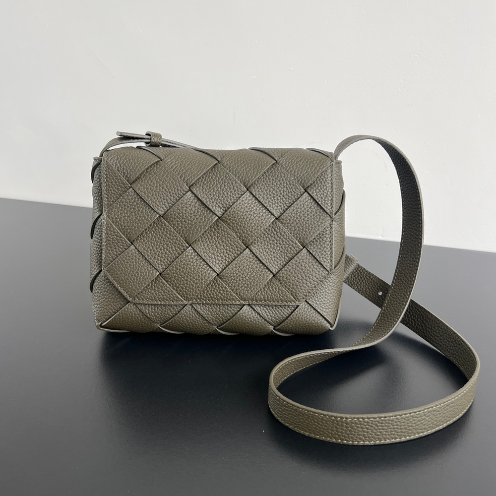 Bottega Veneta Diago 22 cm
