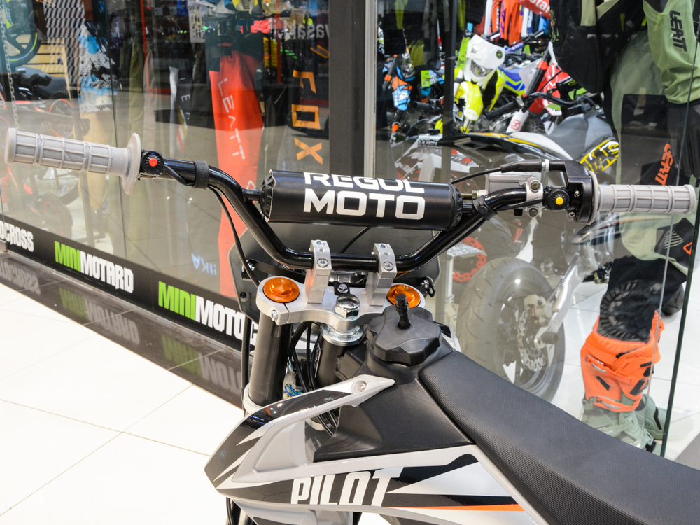 Питбайк Regulmoto PILOT 110EA 12/10 Серый/черный