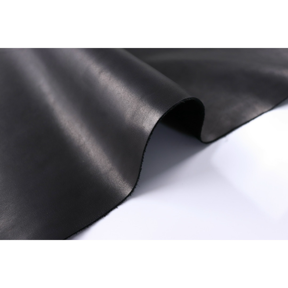 1,4-1,6 Кожа для верха обуви черная "Краст Коди"