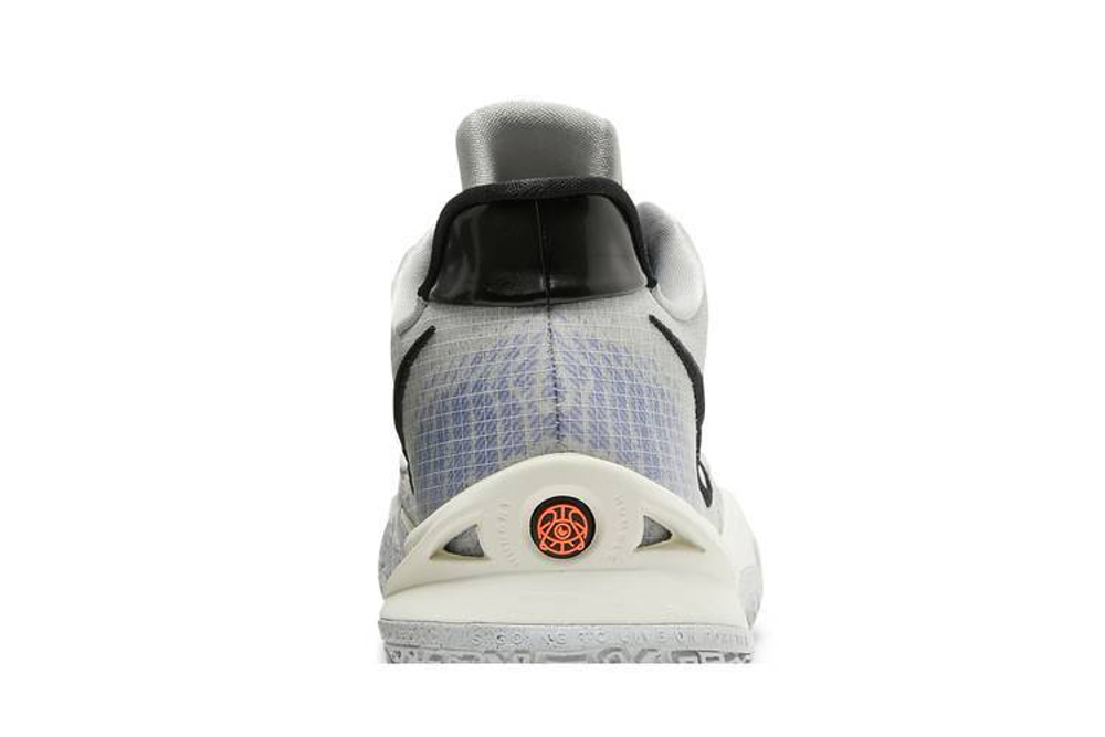Кроссовки Nike Kyrie Low 4 Tpu
