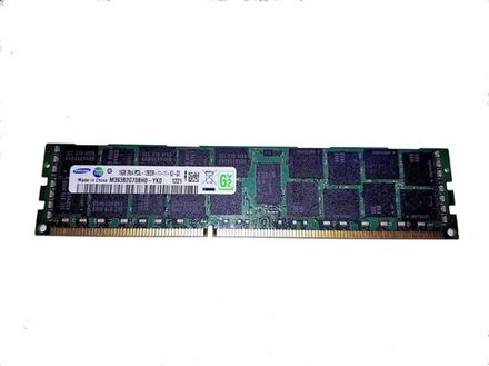 Модуль памяти для сервера DDR3 16Gb Samsung M393B2G70BH0-YK0 PC3L-12800 1600MHz ECC Reg 2R 1.35V