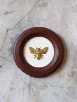 Панно на стену для интерьера Пчела