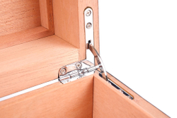 Хьюмидор Colibri Quasar на 40 сигар, Черный лак