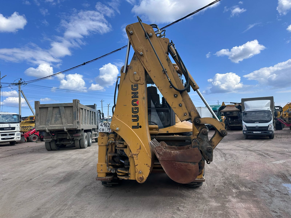 LUGONG LG* Экскаватор-погрузчик LG388H (Дизельный, 4,8 л, 102 л.с., АТ)