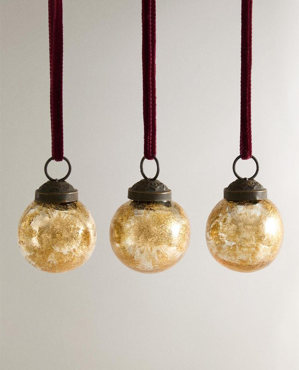 ZARA HOME НАБОР МИНИ-ЁЛОЧНЫХ УКРАШЕНИЙ (НАБОР ИЗ 3 ШТУК), ЗОЛОТОЙ