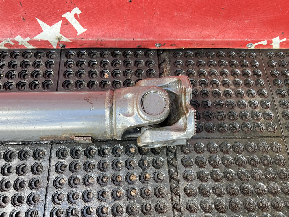 Вал карданный 1980 мм