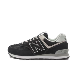 alt="New Balance 574 Classic Black ML574EVB черные кроссовки вид сбоку на белом фоне"
