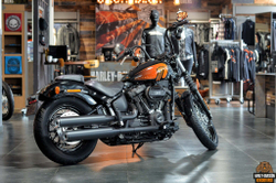 Мотоцикл Harley-Davidson Street Bob 114 (Vivid Black)