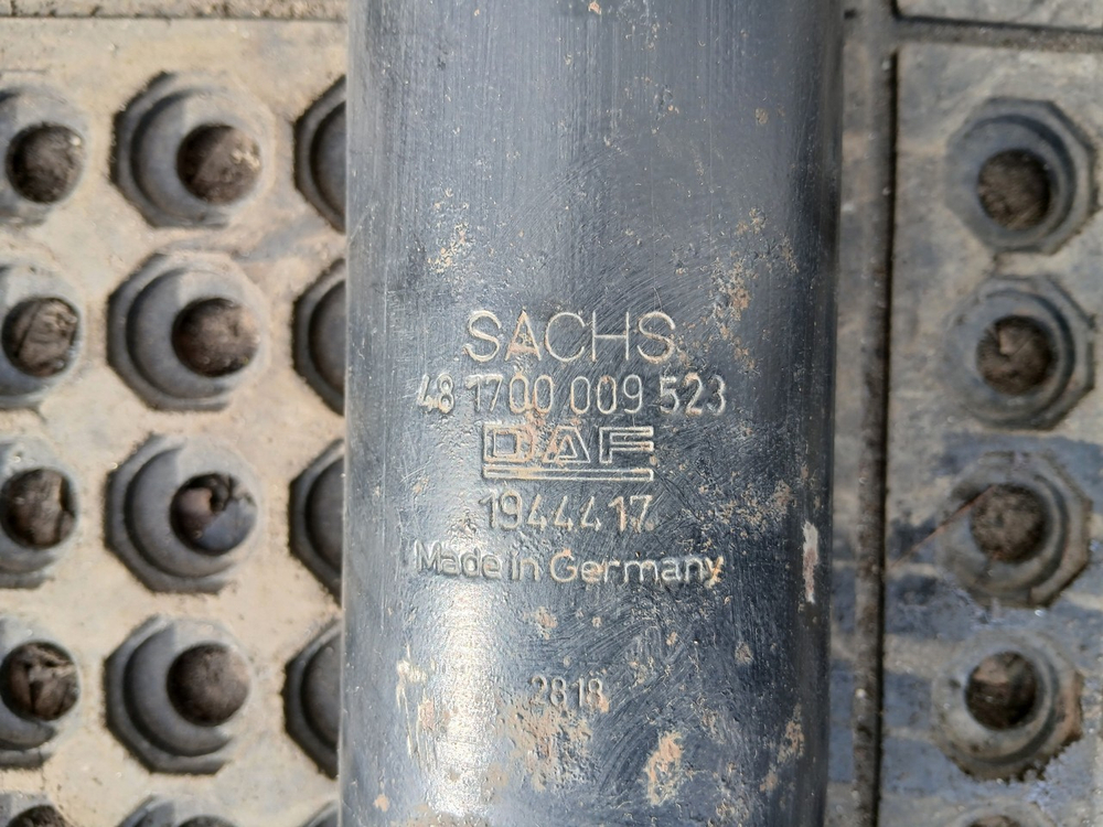 Амортизатор передний 2017г.