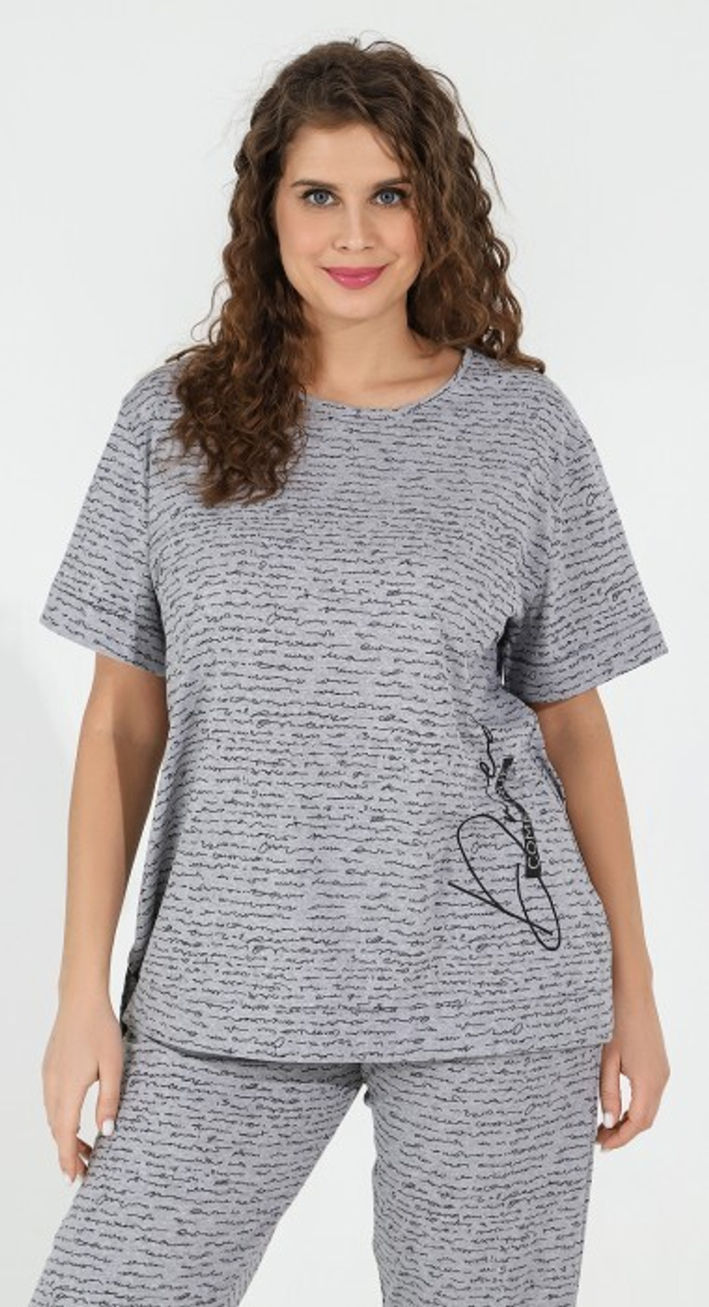 Пижама женская "Письмена" бриджи+футболка К-770
