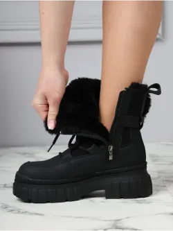 Зимние ботинки на высокой платформе