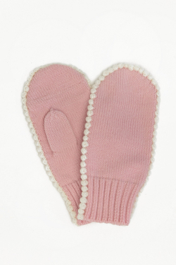 Розовые варежки с белой обвязкой