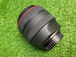 Canon EF 85mm 1.2L II USM
