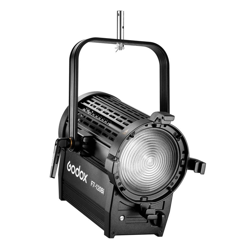 Осветитель Godox F7-120Bi K2 с линзой Френеля, 3200-5600K, 120 Вт