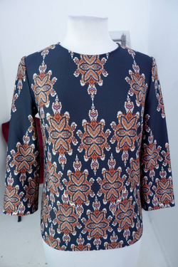 Блузка Anna Verdi красивая, на 42 размер