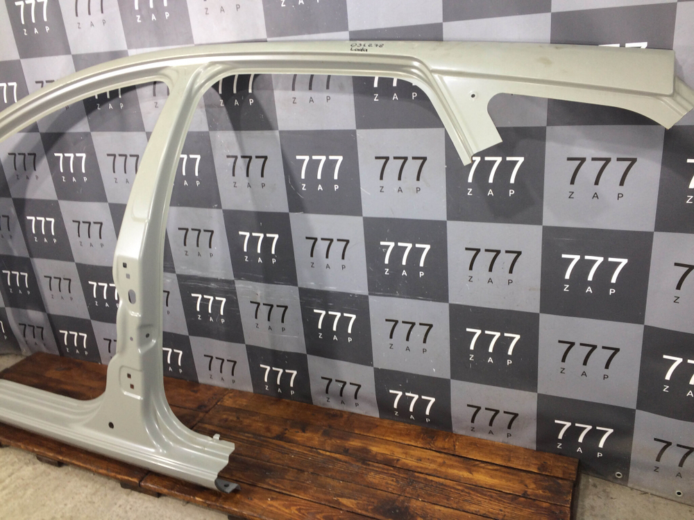 Боковина левая LADA Vesta SW 15-нв Новая Оригинал 8450102327