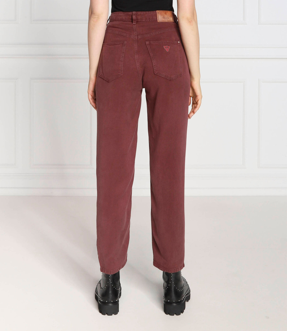 джинсы mom jean GUESS - бордовый(W2GA21 WDP85)