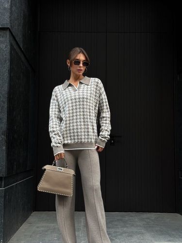 Костюм женский трикотажный цвет капучино