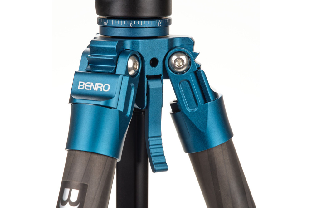 Штатив Benro TSSL08CN00P Super Slim карбоновый (с головой)