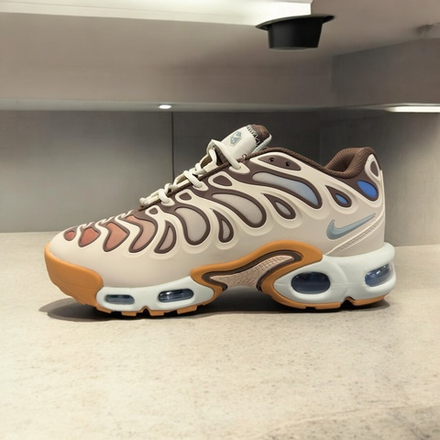 Nike Air Max Plus • Phantom Cacao