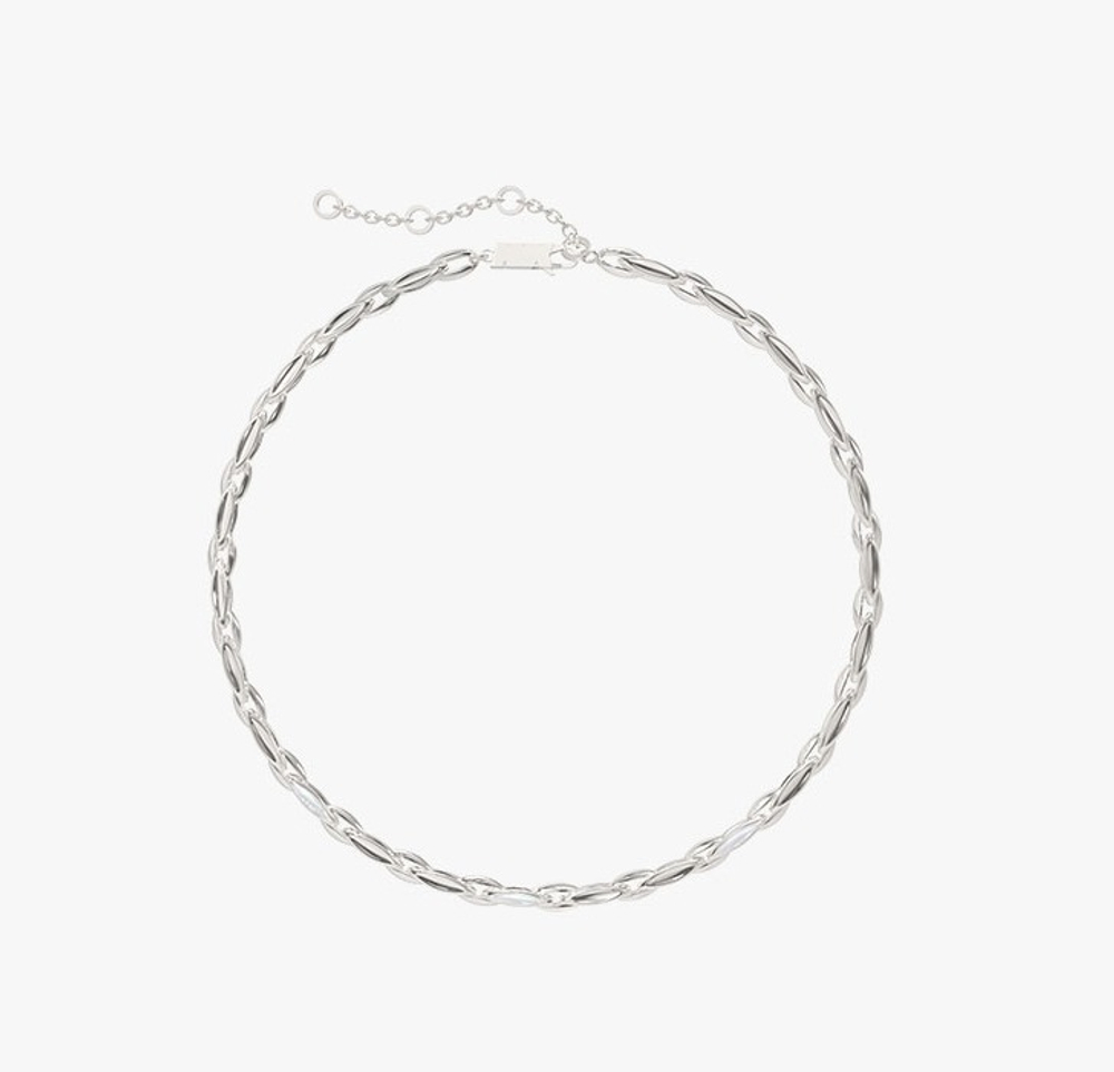 KVK BAROQUE White Shell Necklace