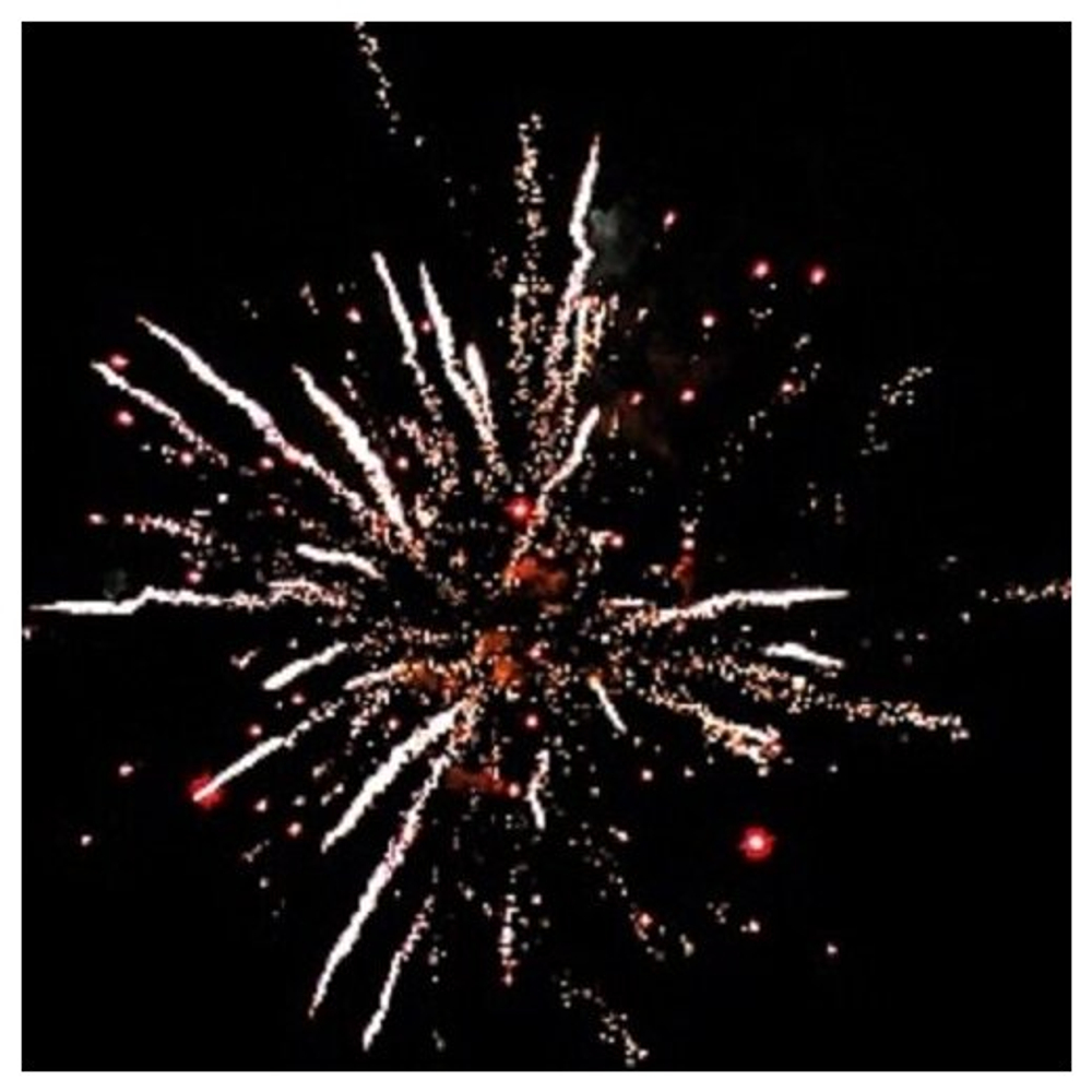 Народный Фейерверк НФ7014 Батарея салютов Сердечки (0,8"х16) Фейерверк