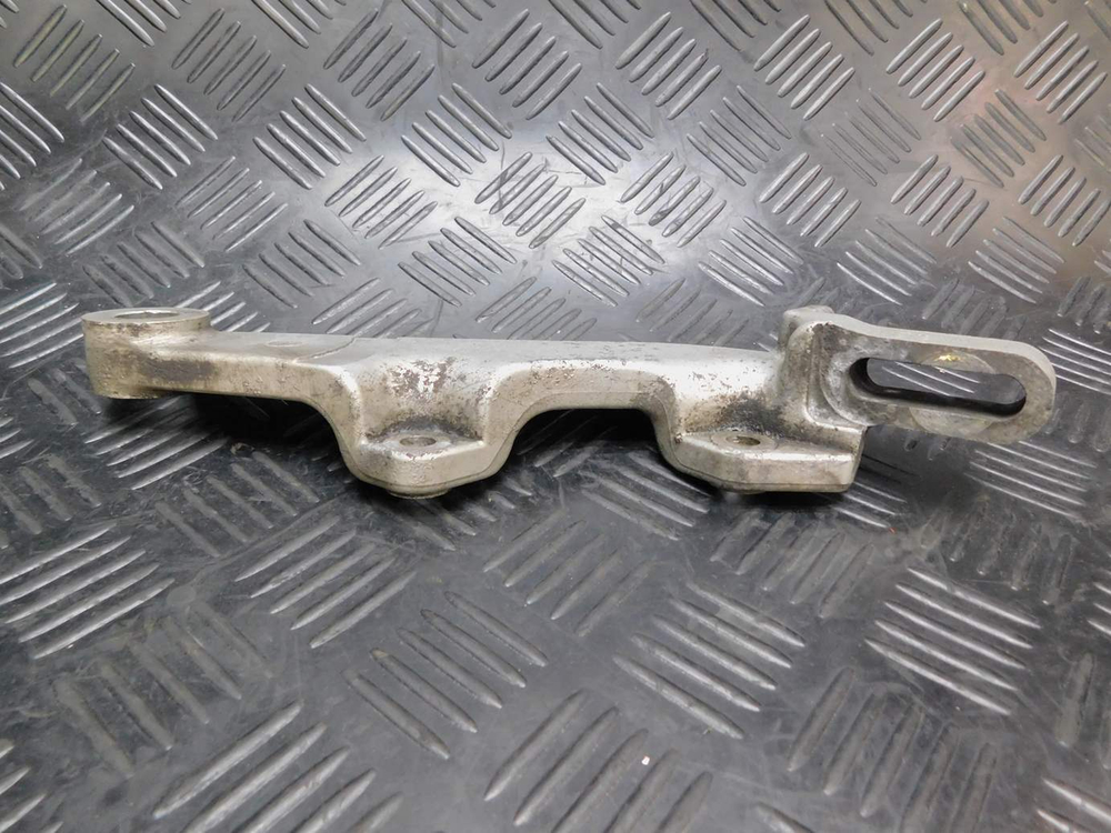 Кронштейн заднего суппорта Yamaha Road Star XV1600